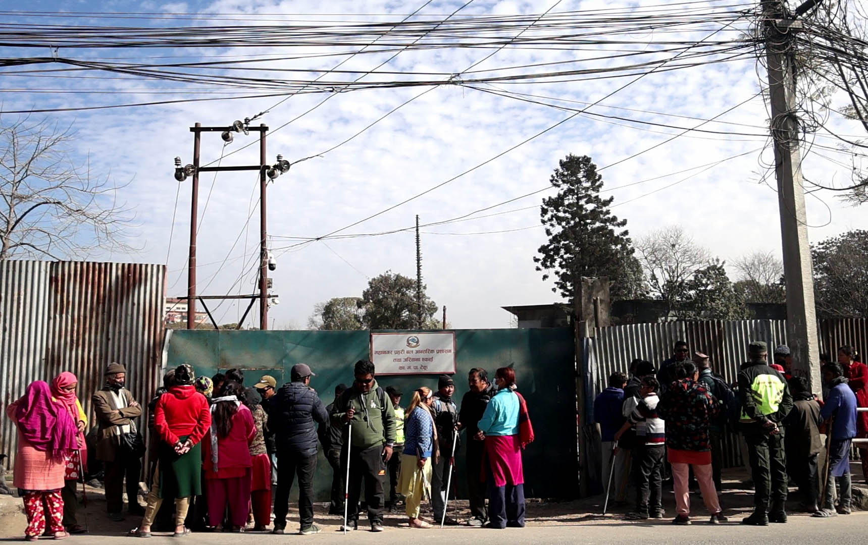 Mahanagar prahari brita aghi andolan rat dristi bihin haru.jpg